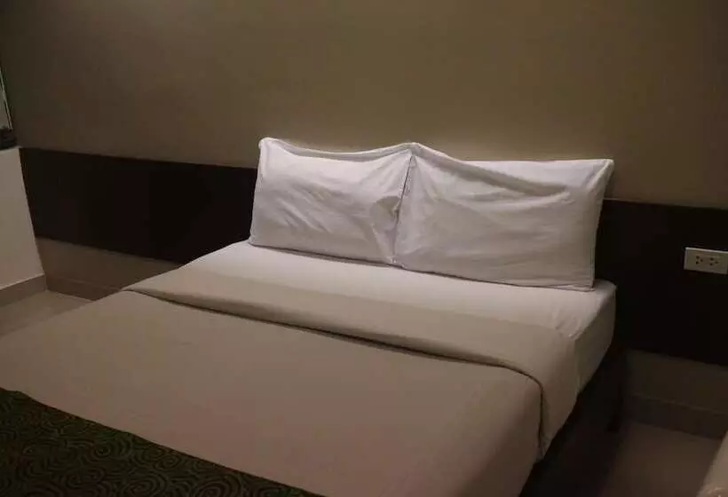 هتل L42 Hostel Suvarnabhumi Airport