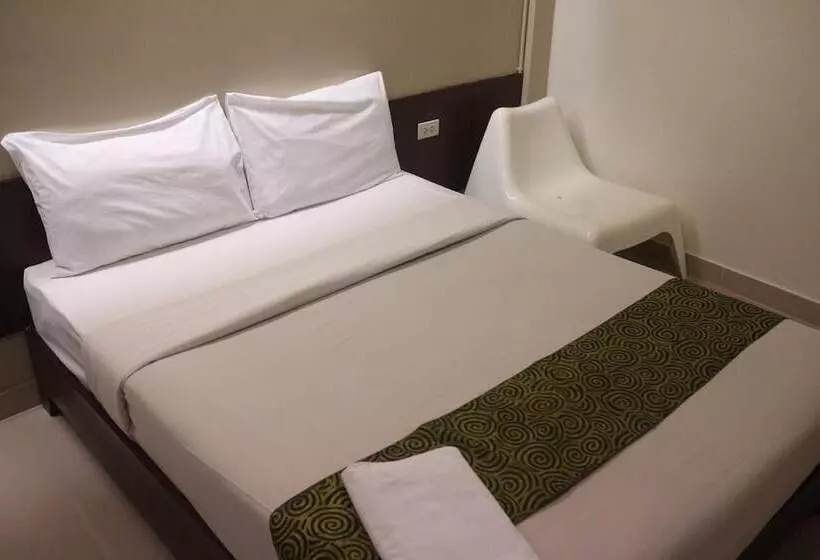 هتل L42 Hostel Suvarnabhumi Airport