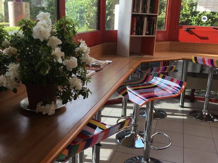 هتل Montempô Apparthôtel Cdg Goussainville