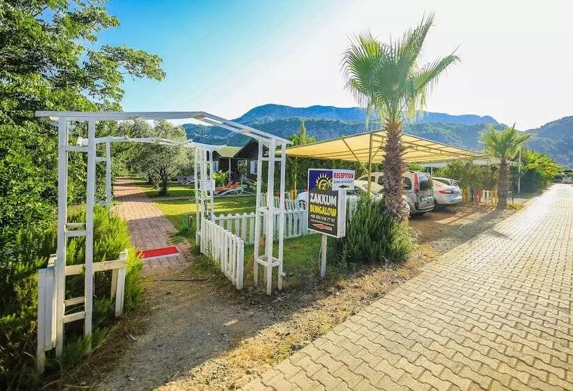 Hotelli Cirali Zakkum Bungalow