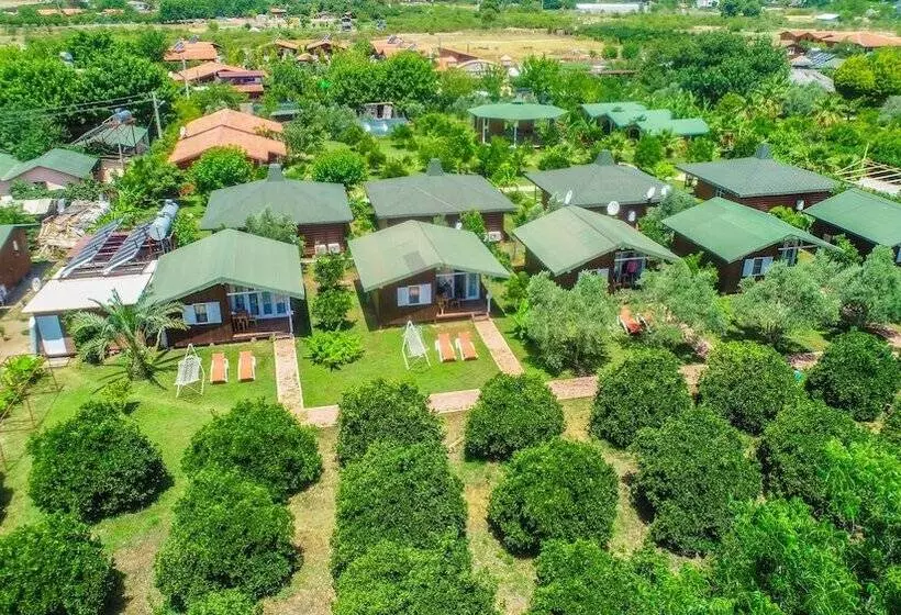 Hotelli Cirali Zakkum Bungalow