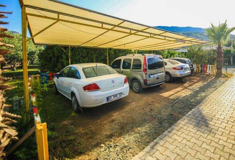 هتل Cirali Zakkum Bungalow