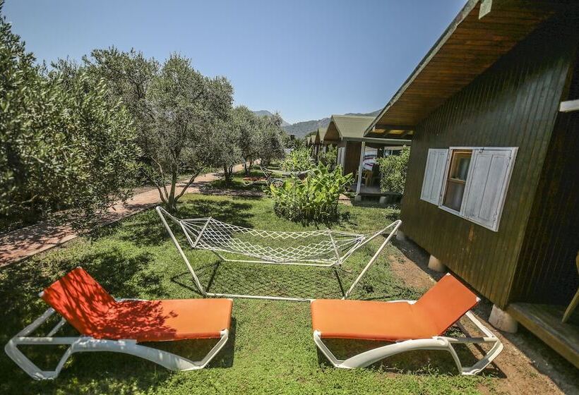 هتل Cirali Zakkum Bungalow