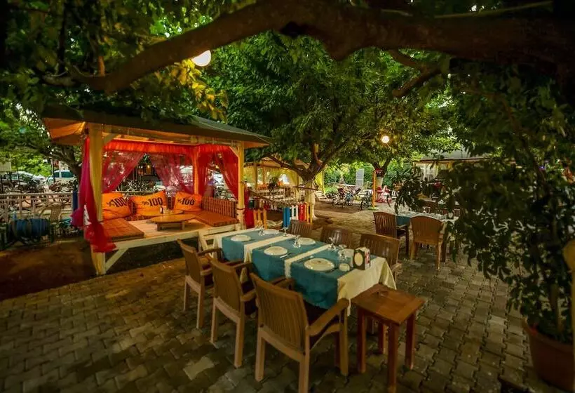 Hotelli Cirali Zakkum Bungalow