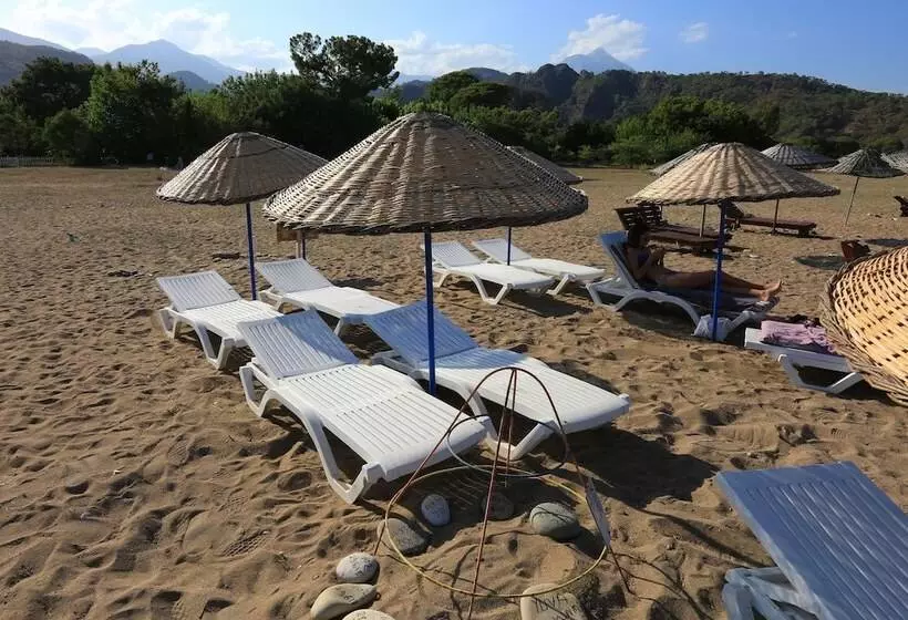 Hotelli Cirali Zakkum Bungalow