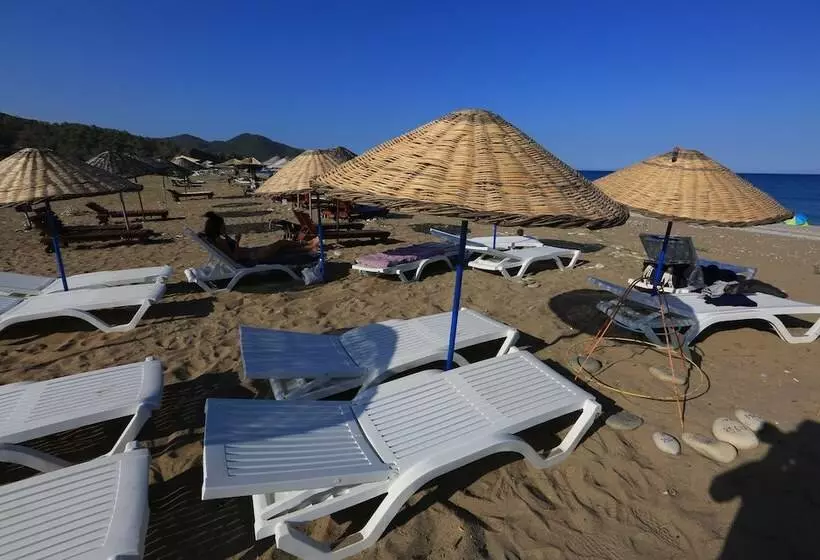 Hotelli Cirali Zakkum Bungalow