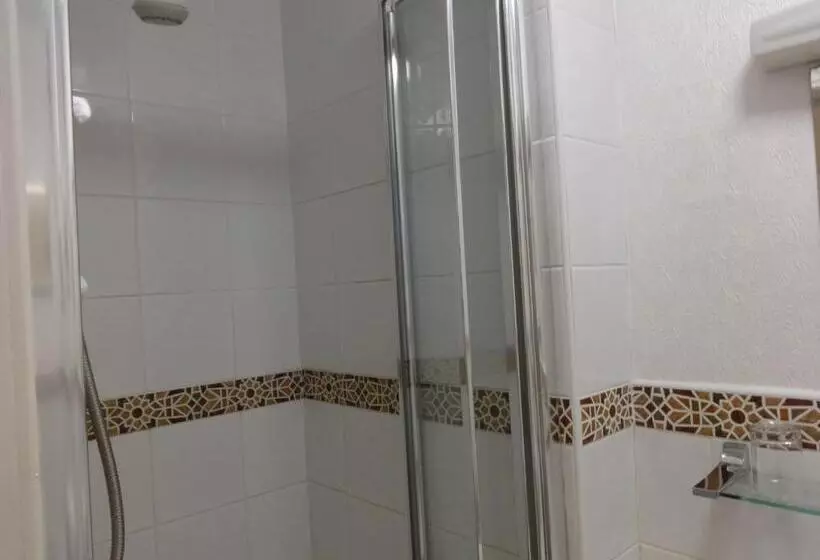 Majatalo Aberdour Guest House