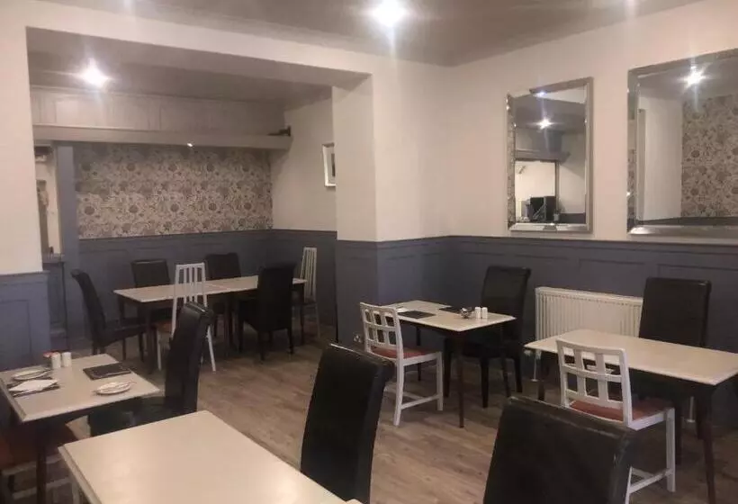 Majatalo Aberdour Guest House