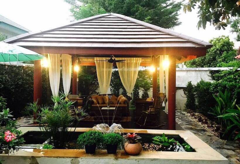 پانسیون Baan Peacock