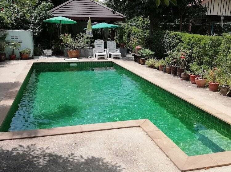 پانسیون Baan Peacock