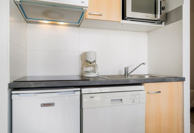 住所  Résidence Pierre & Vacances La Voile D Or