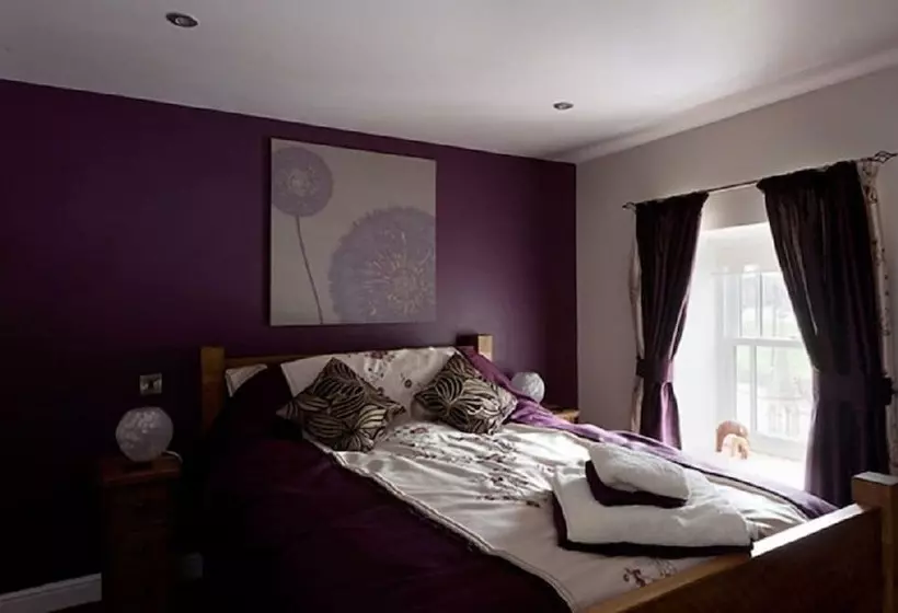 The Fountain Tea Rooms B&b