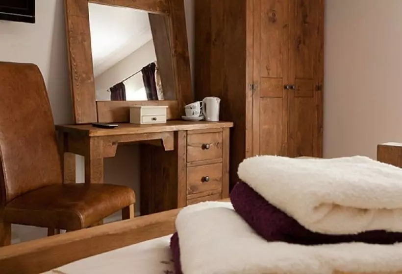 The Fountain Tea Rooms B&b