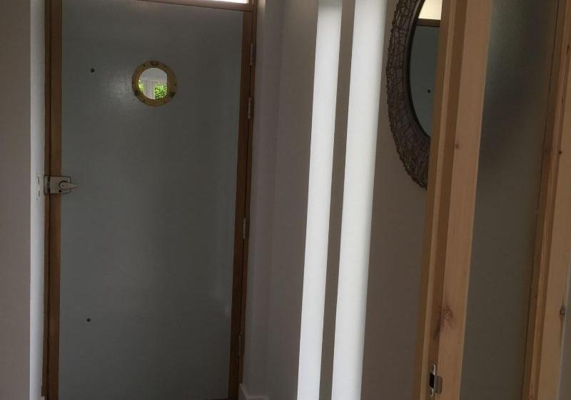 Tors Top Bed And Breakfast