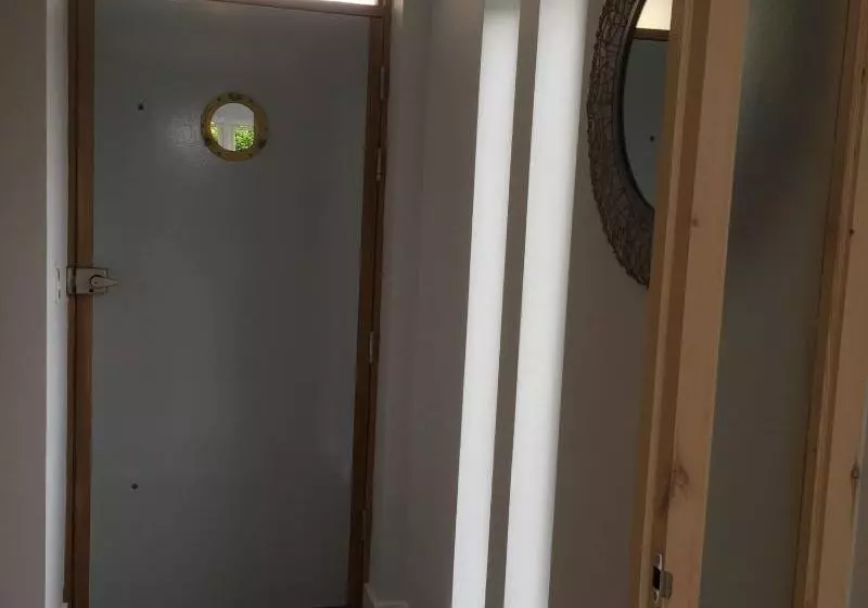 Tors Top Bed And Breakfast