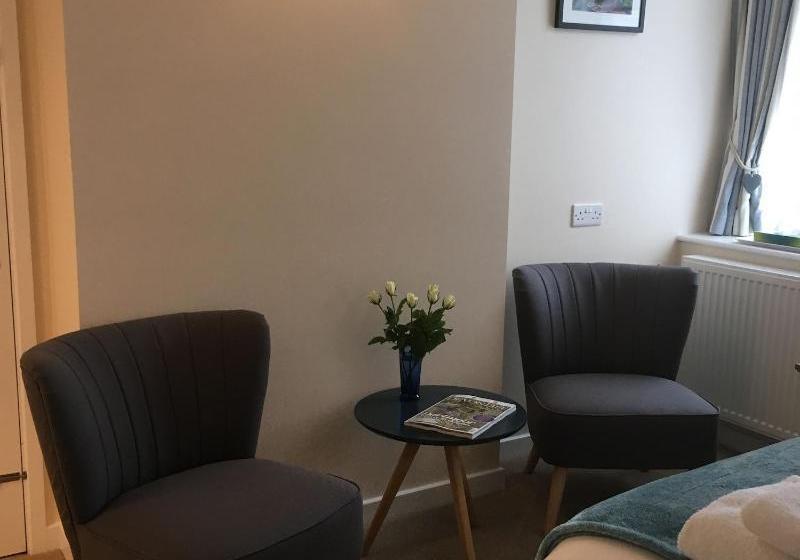 Tors Top Bed And Breakfast