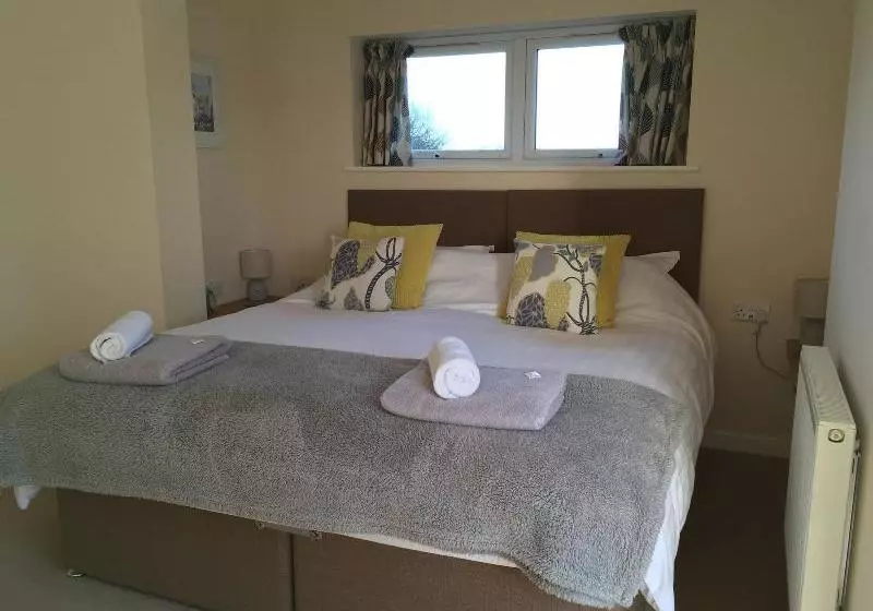 Tors Top Bed And Breakfast