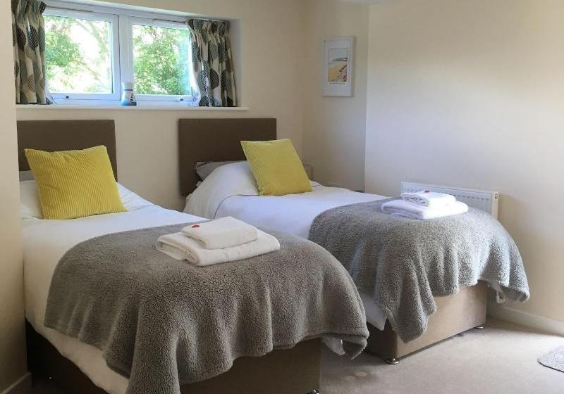 Tors Top Bed And Breakfast