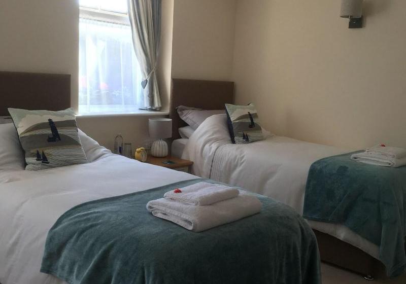 Tors Top Bed And Breakfast