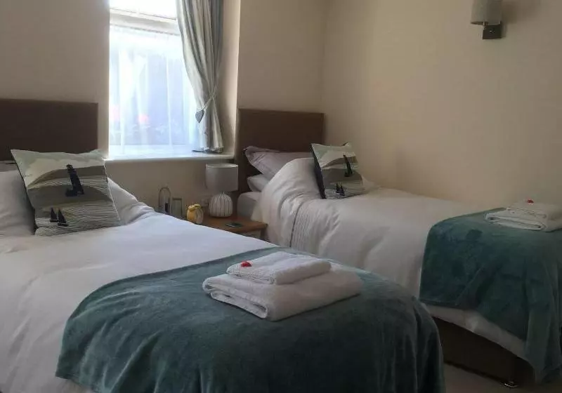 Tors Top Bed And Breakfast