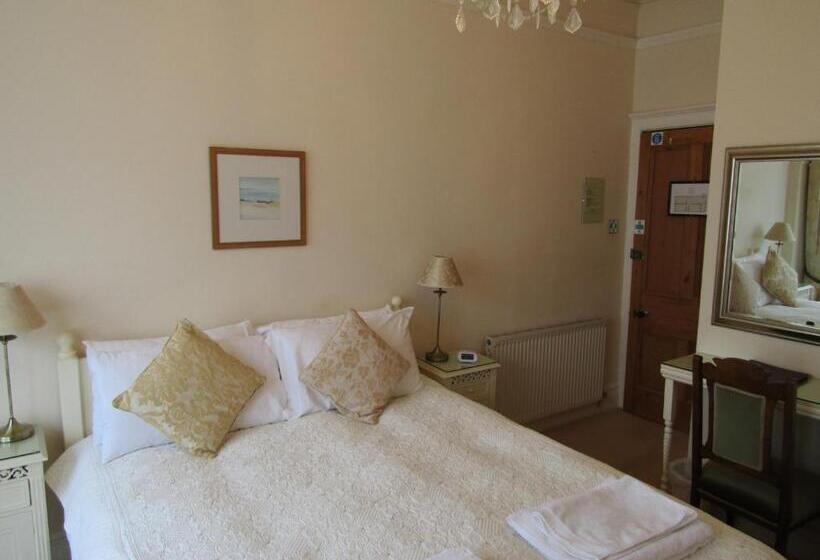 Bed and Breakfast Harringtons At 14