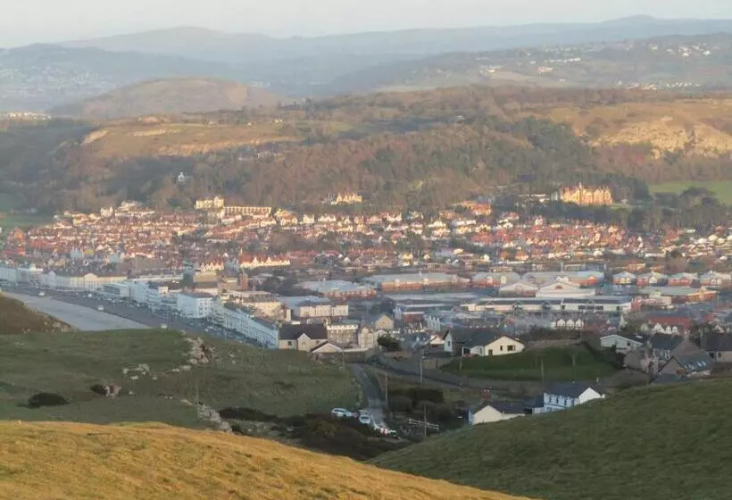 Aamiaismajoitus (B&B) Harringtons At 14