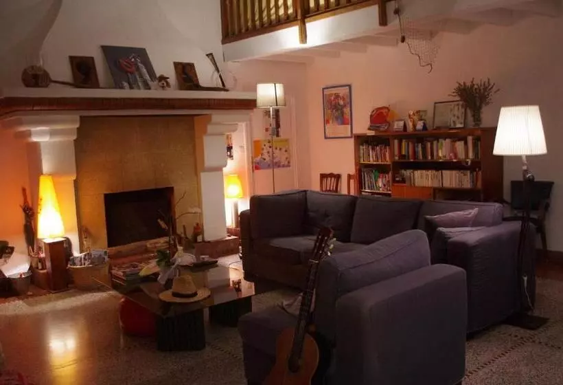 Cassis Hostel Les Heures Claires