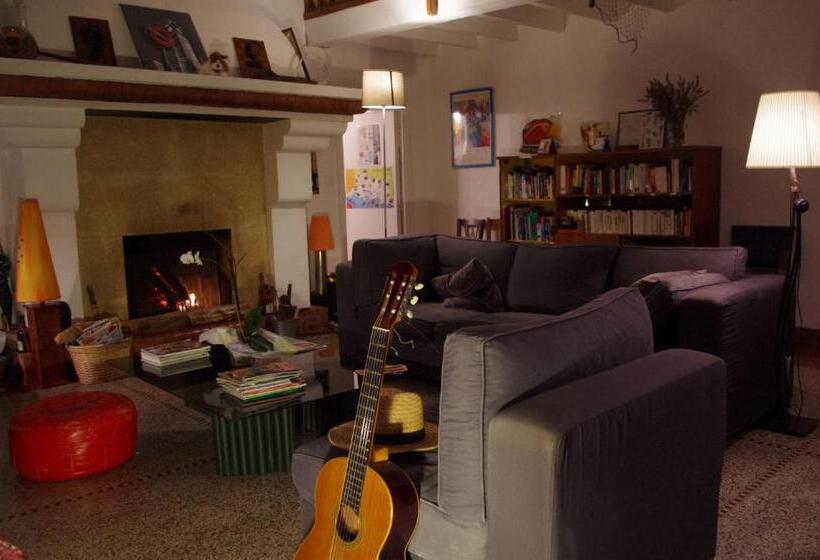 Cassis Hostel Les Heures Claires