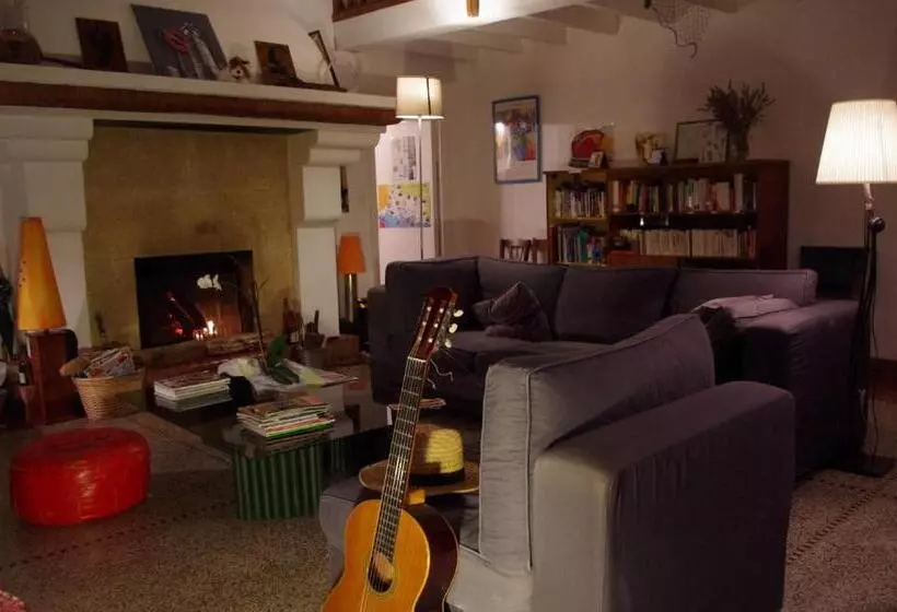 Cassis Hostel Les Heures Claires