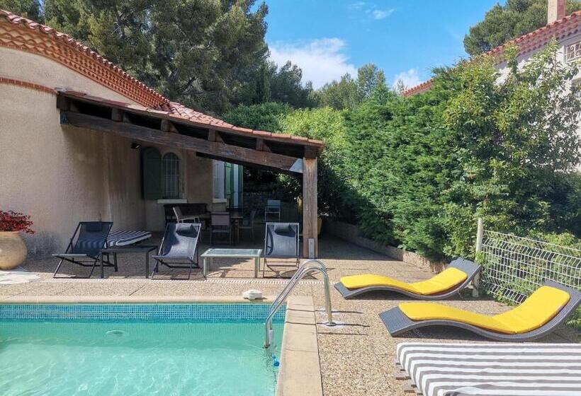 Cassis Hostel Les Heures Claires