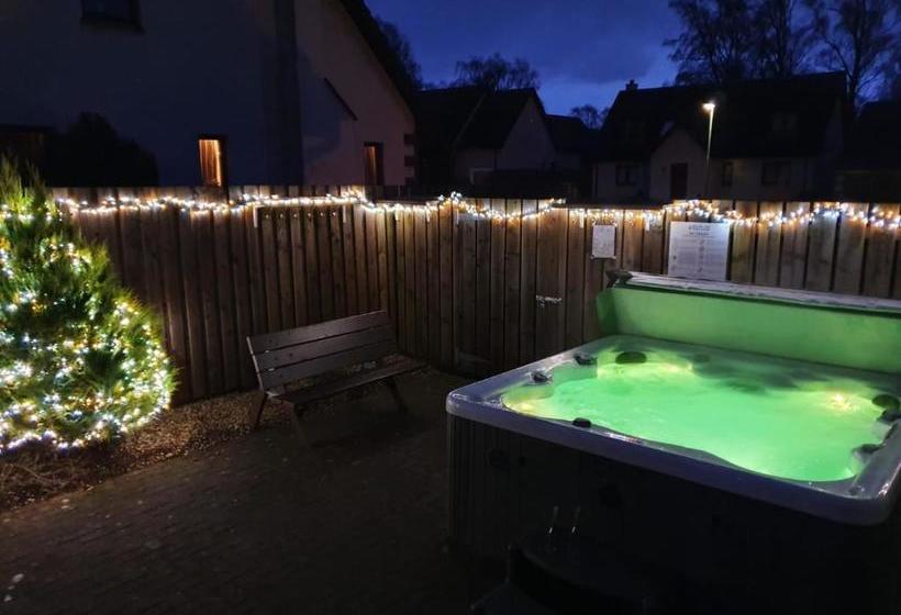 Craigmore Lodge, Aviemore. Highland Holiday Homes