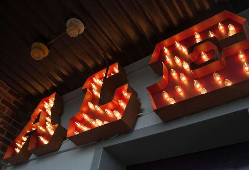 فندق Ale House Inn