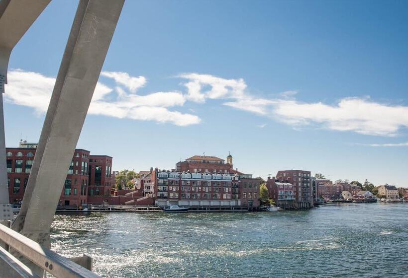 فندق Ale House Inn