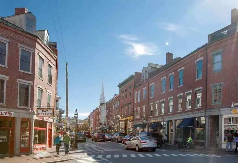 ホテル Ale House Inn