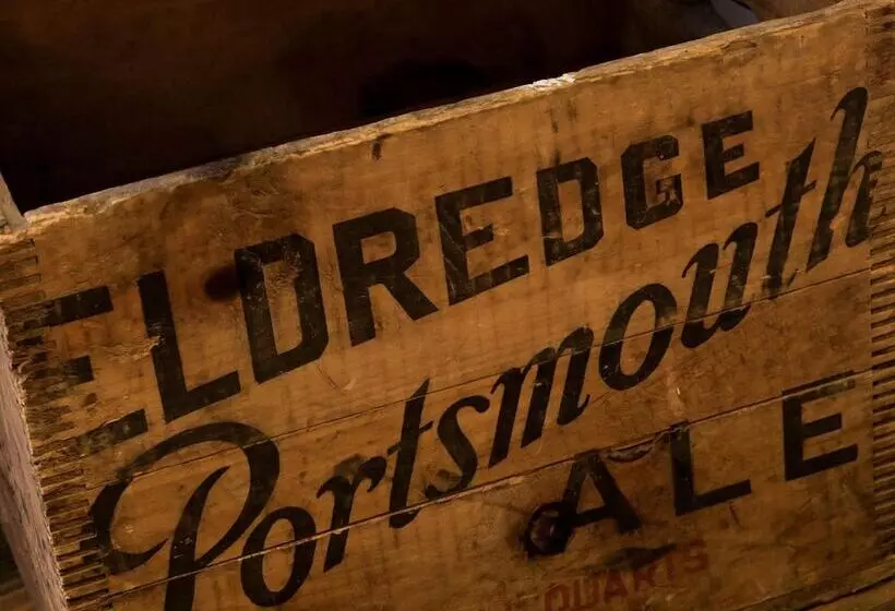 ホテル Ale House Inn