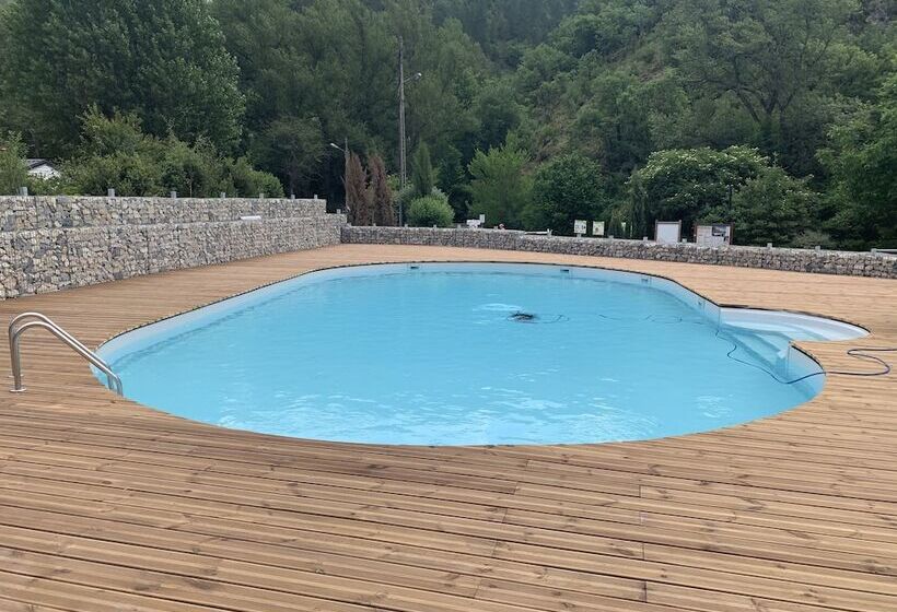 Отель Camping Du Bourg