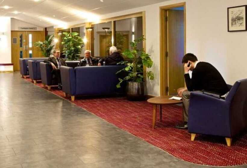 בית מלון כפרי Mitchell Hall