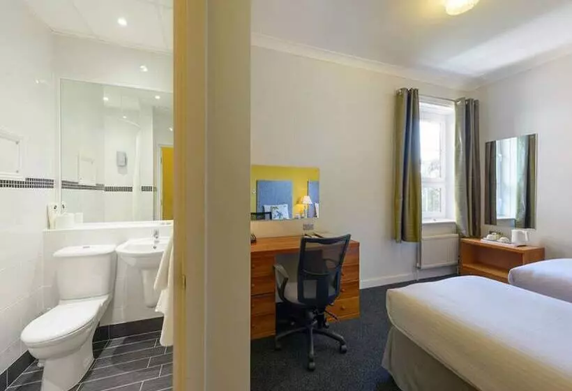 Hotelli Mitchell Hall