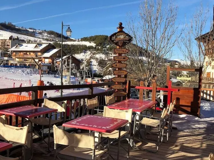 هتل Montana Chalet Hôtel Spa