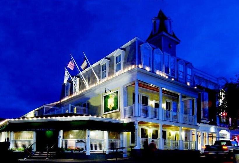 هتل The Crown And Anchor Inn