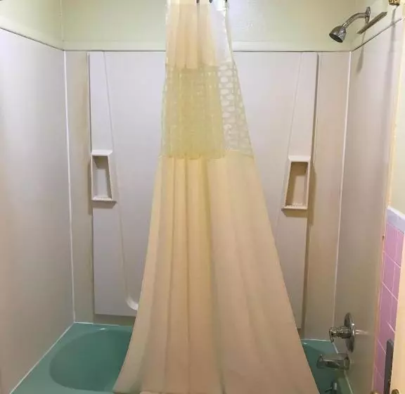 Motelli Shamrock Country Inn