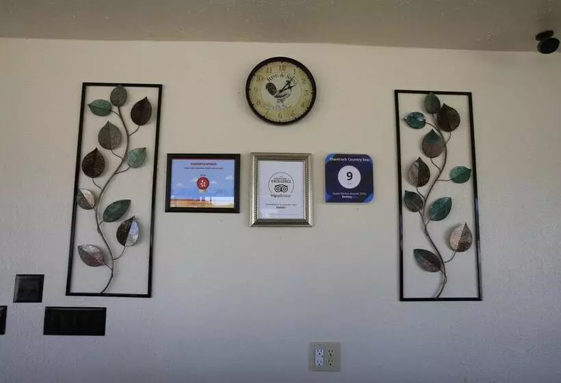 Motelli Shamrock Country Inn