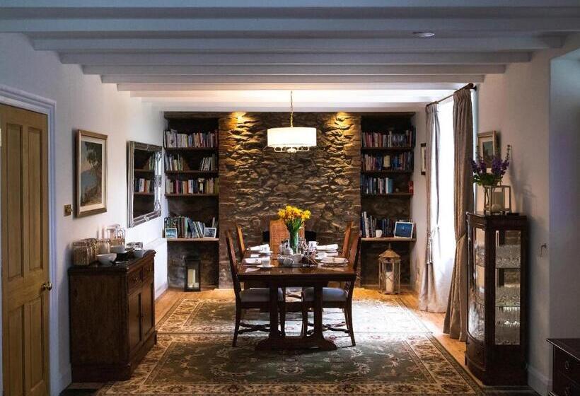 Pengelly Farmhouse B&b