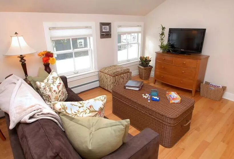 Majatalo Butler House