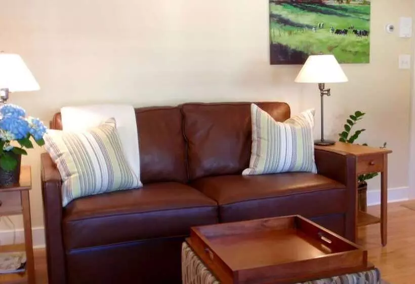 Majatalo Butler House