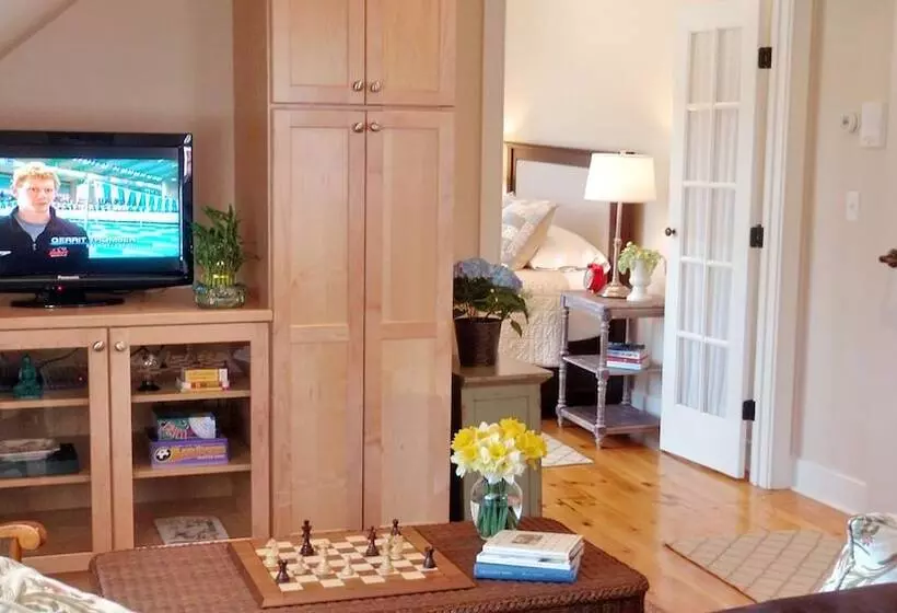 Majatalo Butler House