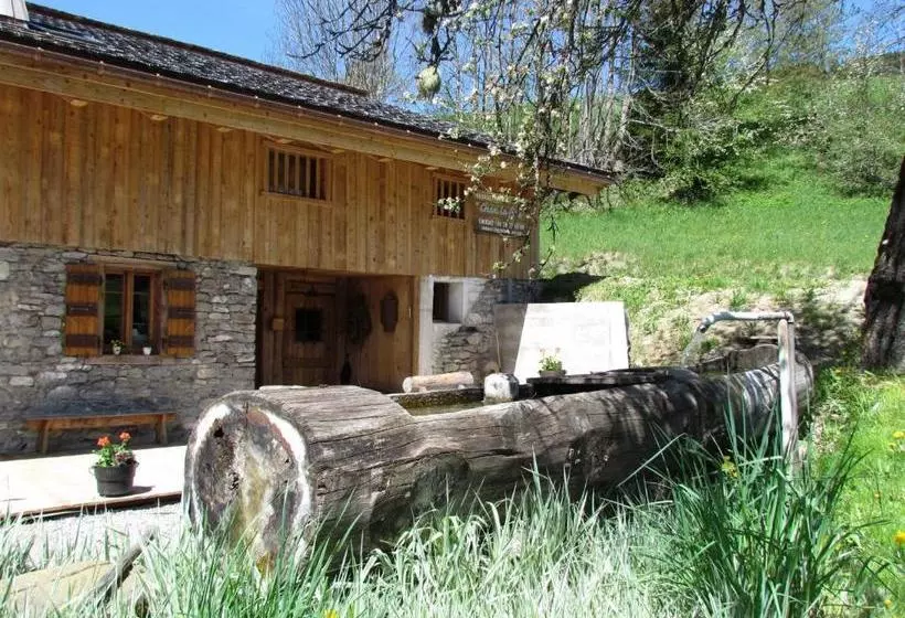 Majatalo Chez La Fine