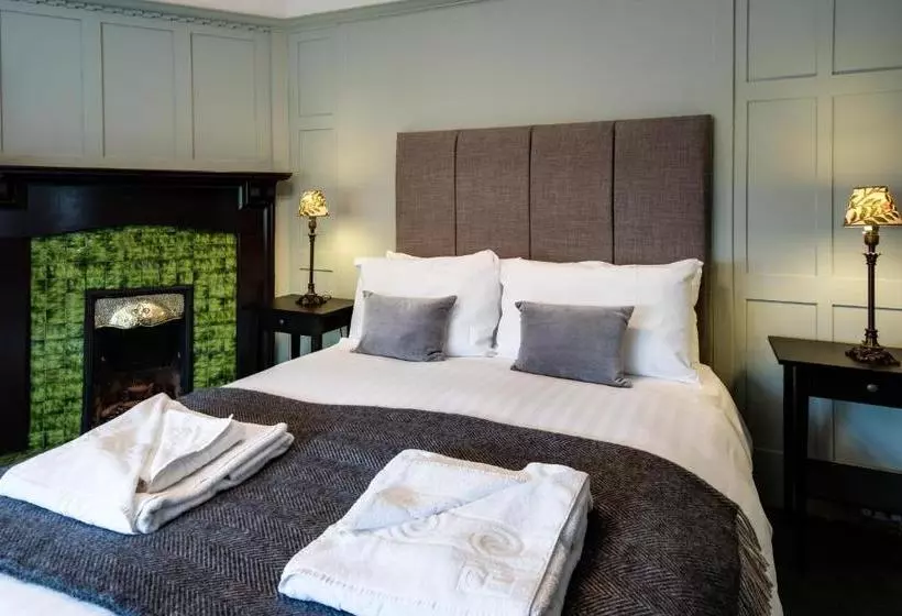 ペンション Glenbruar House