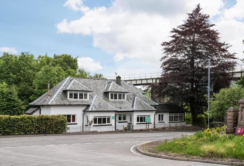 פנסיון Glenbruar House