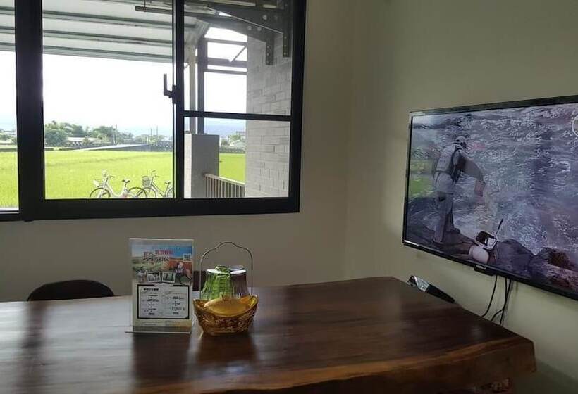 تختخواب و صبحانه Sports Home